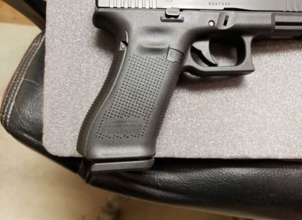 NEW GLOCK 17 G5 9MM 4.49 INCH 17RDX3 9 MM G17 GEN5 FULL SIZE - Image 8