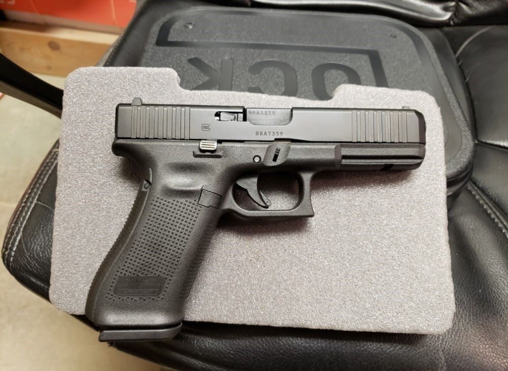 NEW GLOCK 17 G5 9MM 4.49 INCH 17RDX3 9 MM G17 GEN5 FULL SIZE - Image 10